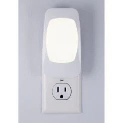 Energizer 4-in-1 Rechargeable Power Failure Light Sensing LED Night Light, White, 6 Pack