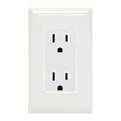 GE Grounding Duplex Receptacle, White