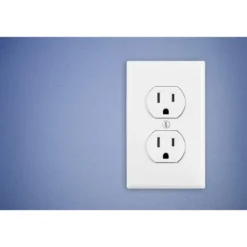 GE Grounding Duplex Tamper Resistant Safety Outlet, White