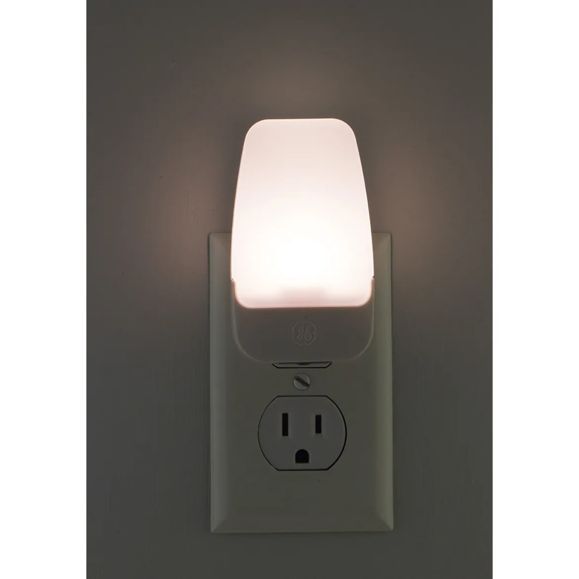 GE Light Sensing LED Night Light, 2 Pack, White