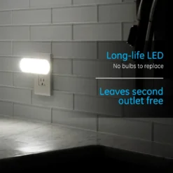 GE UltraBright Plug-In Automatic LED Light Bar, 4 Pack, White