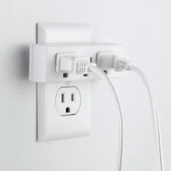Philips Grounded 3-Outlet Tap, White, 2pk