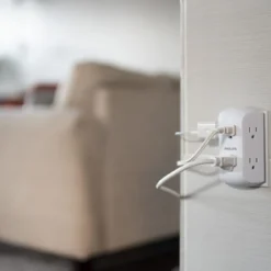 Philips 6-Outlet Wall Tap, White