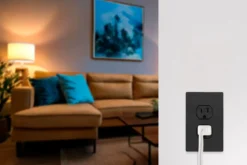 UltraPro Screwless Duplex Receptacle Wallplate, Black